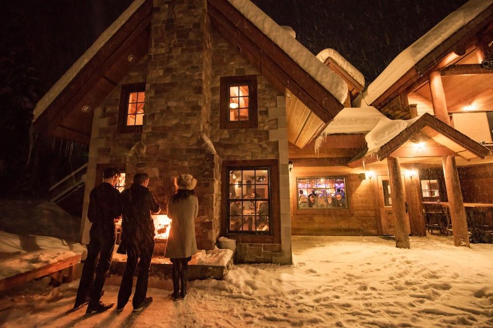 Winston Lodge Голдън Екстериор снимка