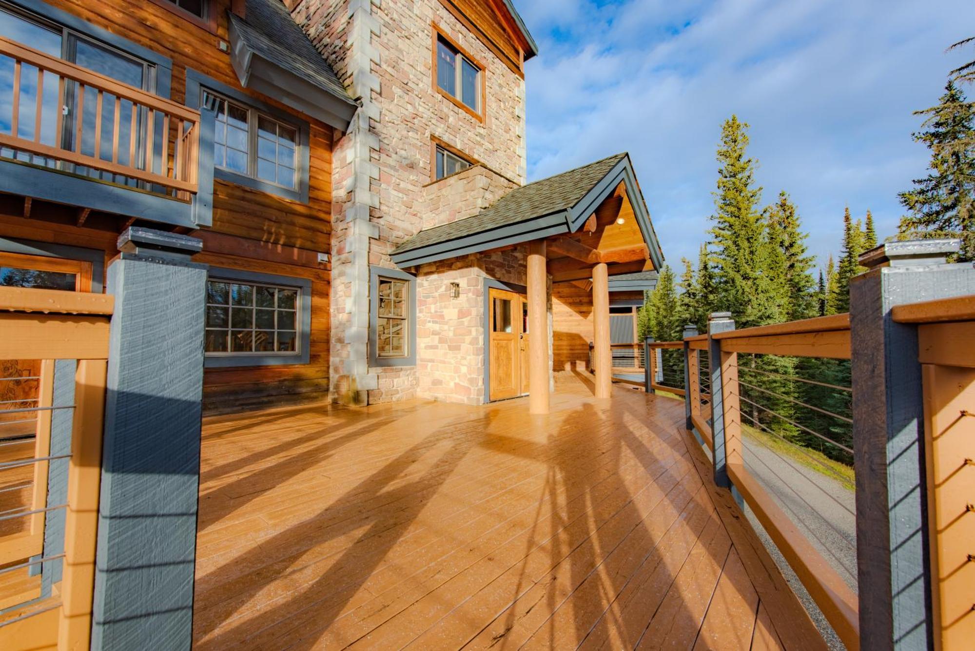 Winston Lodge Голдън Екстериор снимка