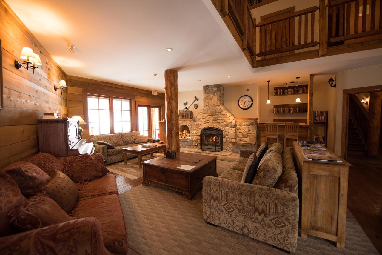 Winston Lodge Голдън Екстериор снимка